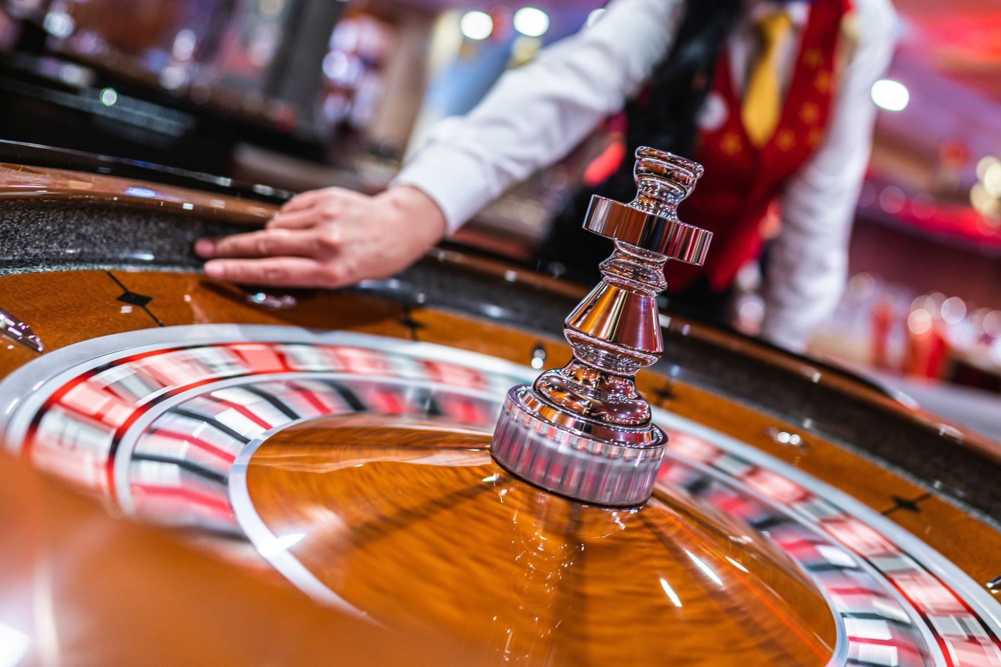 How to Play Roulette Online in Casinos